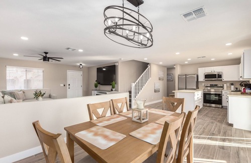 Sheely Farms House | Paradise living with Putting Green!