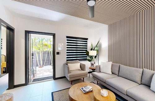 Poinsettia Heights House | Paradise Palms Villa #1