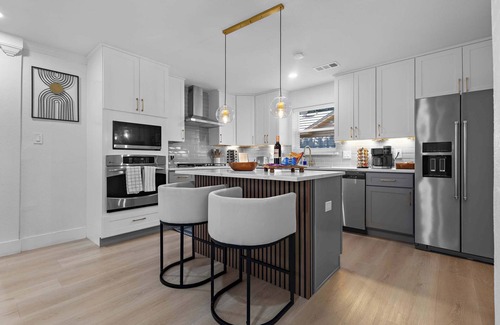 Dallas House | Paradise Playhouse: Heated Pool, Game Room, Mini Golf, and Infrared Sauna