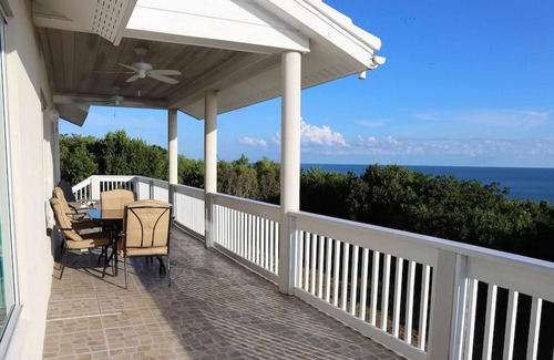 Governor's Harbour House | Paradise Pointe by Eleuthera Vacation Rentals
