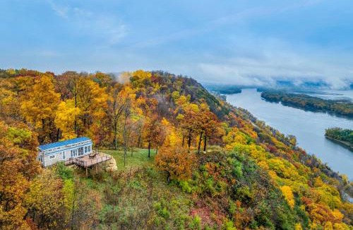 De Soto House | Paradise Point sleeps 4 Hot Tub