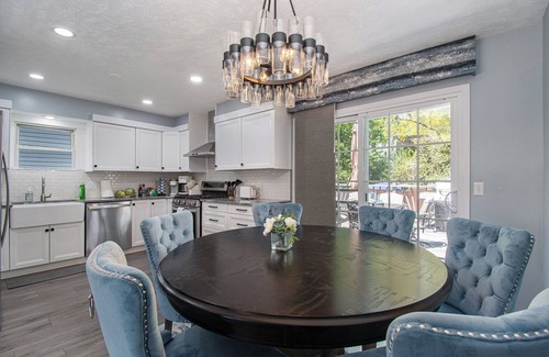 West Omaha House | Paradise Pool House