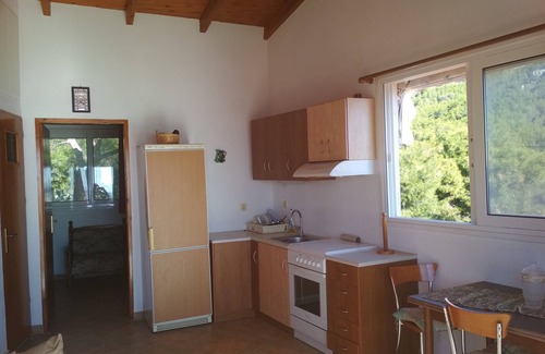 Salamis House | PARADISE SEA - VACATION HOUSE FIRST LINE AT THE SEA