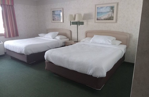 Holcombe Hotel | Paradise Shores Hotel