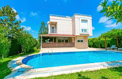Kadriye Villa | Paradise Town Villa Royal