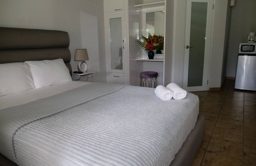 Adjuntas Hotel | Parador Villas Sotomayor