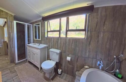 Kareeberg House | Paradyskloof Guest Farm