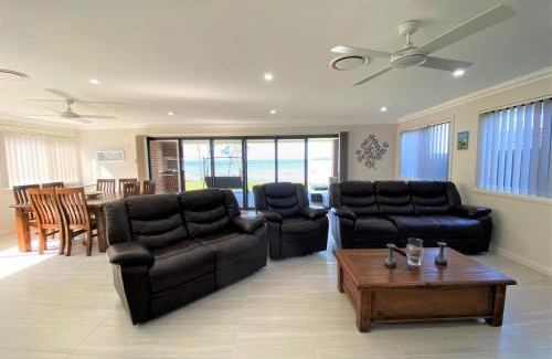St. Georges Basin House | Pardesa A Little Piece Of Paradise - Belle Escapes Jervis Bay