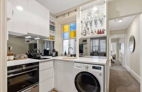 Kings Cross Apartment | Paris-End Potts Point Stay