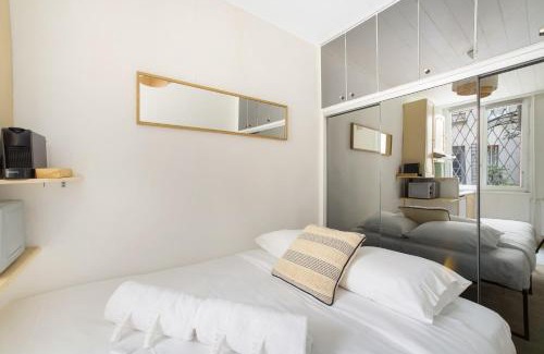 Saint-Gervais Apartment | Paris Marais Ste Catherine