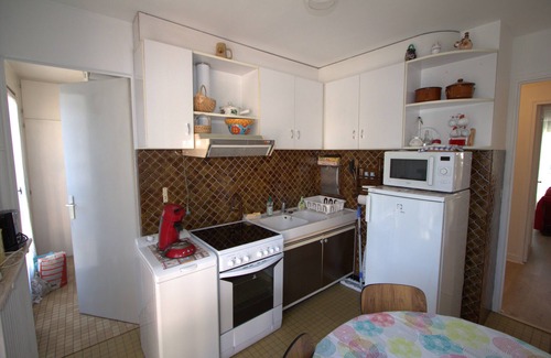 Saint-Fargeau Condo | PARIS private refuge: 3 cozy rooms with tree-lined interior courtyard