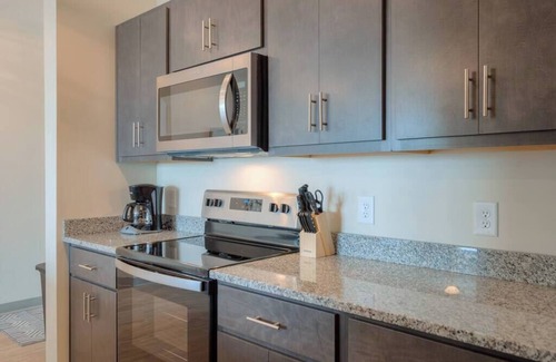 Kabrich Crescent Apartment | Park 37 condo - 312, Stylish Condo #312 in the Sought-After Park 37 Community
