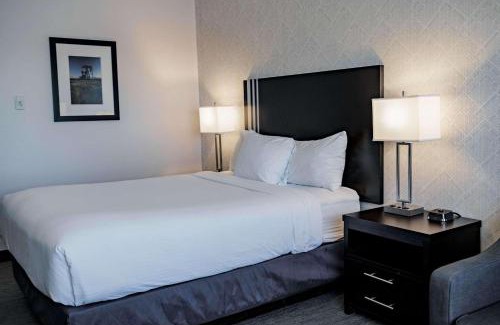 Leduc Hotel | Park Inn by Radisson Edmonton Airport