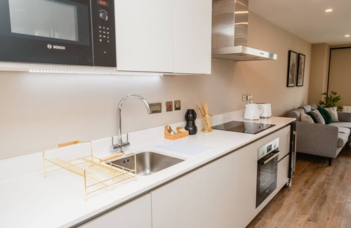 Hull Old Town Apartment | Park view Executive 2 Bedroom Apartment