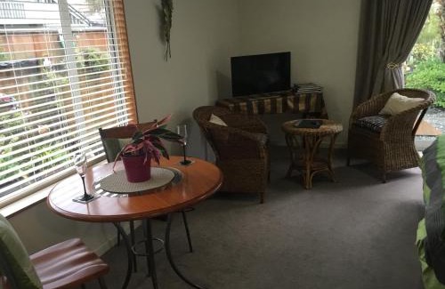 Taradale House | Park view Greenmeadows Napier
