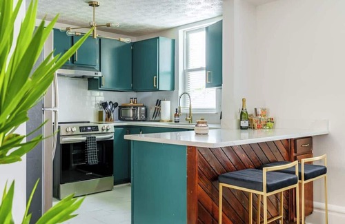 Short North House | Parking - Over 4,500 Reviews - PRIME Location