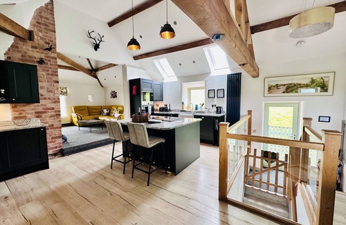 Leek Cottage | PARLOUR BARN, pet friendly, luxury holiday cottage in Leek