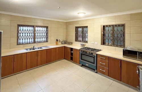 Accra House | Parry Suite