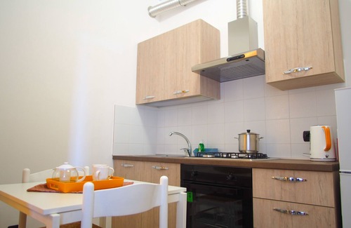 Verduno Apartment | Parson's Vineyard Brown B