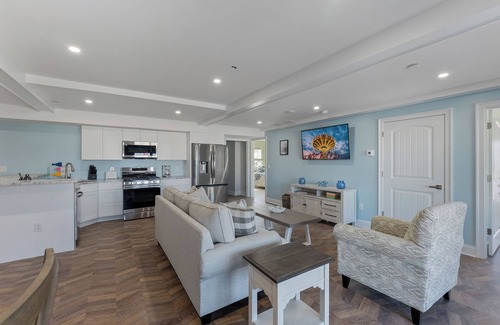North Wildwood Apartment | Party Headquarters in the Middle of the Entertainment with the beach steps away!