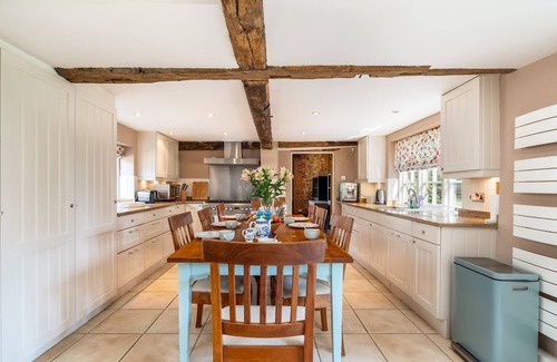 High Wycombe House | Pass the Keys | Chilterns Farm House - West Wycombe Park