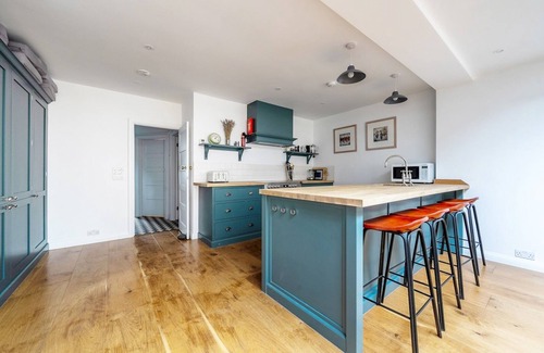 Summertown House | Pass the Keys | Stunning 3 Bed + Parking in Leafy North Oxford