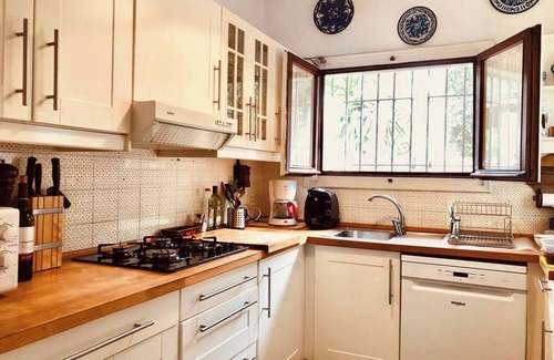 Urbanizacion el Rosario House | Pass the Keys | Villa con Piscina en Marbella