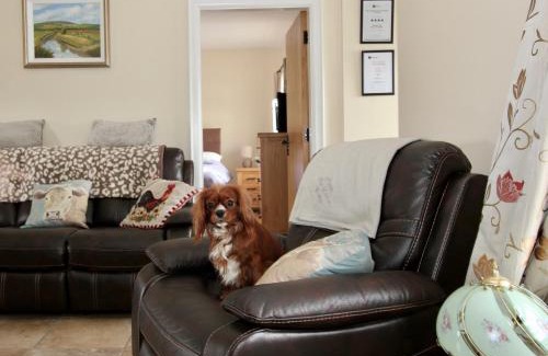 Greencastle House | Pat Larry's Cottage