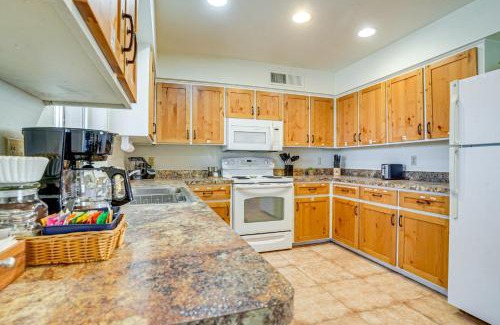 Wickenburg House | Patio and Mtn Views Wickenburg Trail Head House