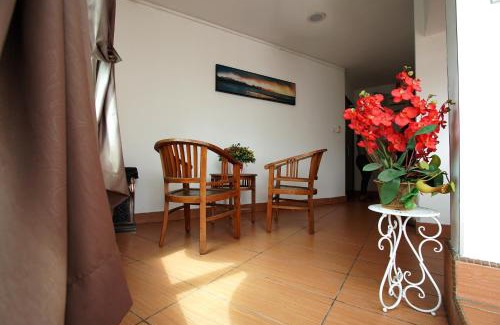 Lutong Hotel | Pavilion Inn