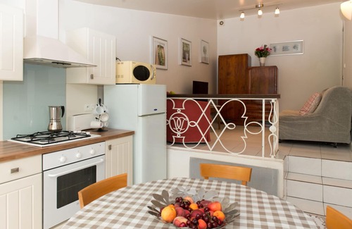 Sete House | Pavilion St Clair 'The Countryside by the water' + 2 bikes + Wifi!