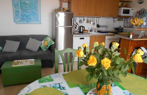 Saint-Pierre-la-Mer Cabin | Pavillon T3 * 72m2 Terrace 180° Sea View, Wifi, Swimming pool, Internet, Air conditioning,