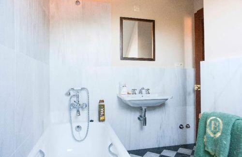 Arzua House | Pazo de Brandeso & Country Club
