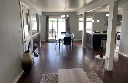 Clarence-Rockland House | Peace, Fun and Sunsets On the Ottawa River!