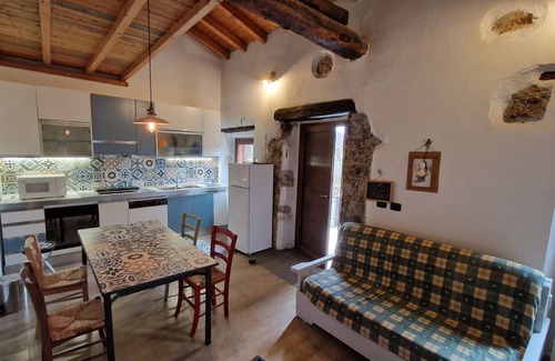San Colombano Certenoli House | Peace and Relaxation 30 min from the sea. Ca'Liggia.