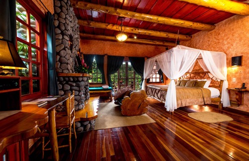 Poas Volcano National Park Cabin | Peace Lodge