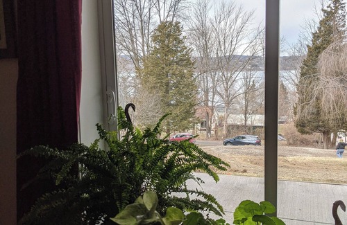 Rushville House | Peace of the Lake: Lakeview sunsets, sauna & enjoy the lake!