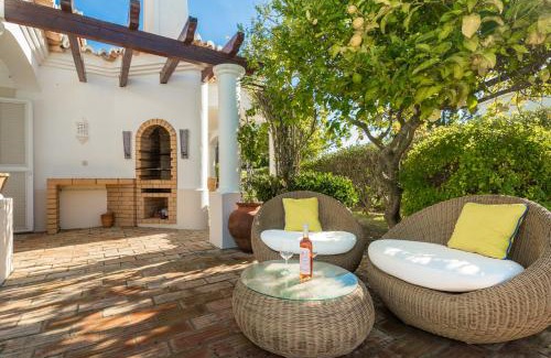 Estombar Villa | Peaceful 4BR villa on Gramacho golf resort w/private pool