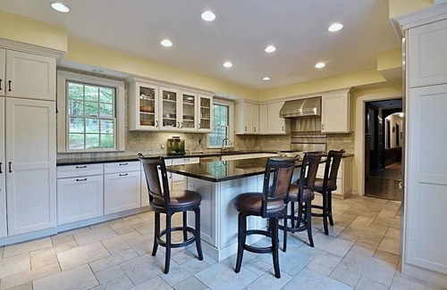 Harvard House | Peaceful and Natural Historic Country Home