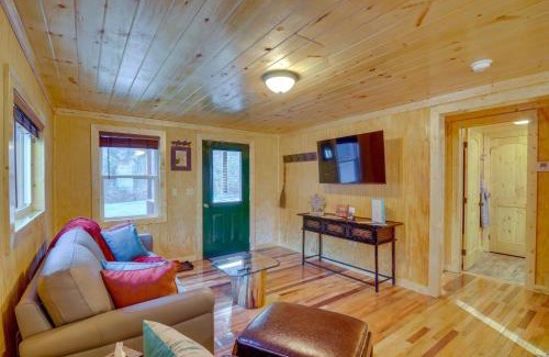 Beattyville House | Peaceful Beattyville Cabin Near Red River Gorge!
