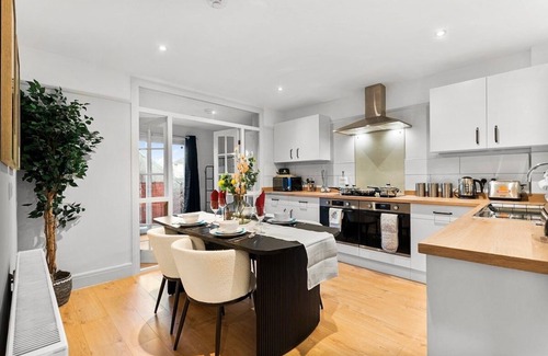 Hanham House | Peaceful Boutique House - Garden