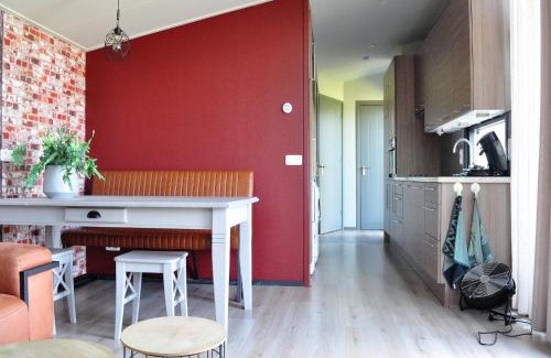 Haulerwijk Ski Chalet | Peaceful Chalet Close to Norg, cleaning included