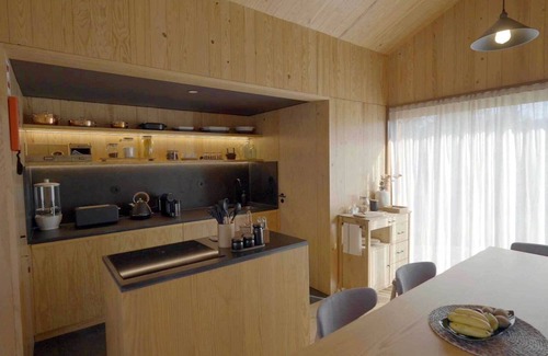 Paredes Ski Chalet | Peaceful Chalet Suite in the Heart of Porto Hills!