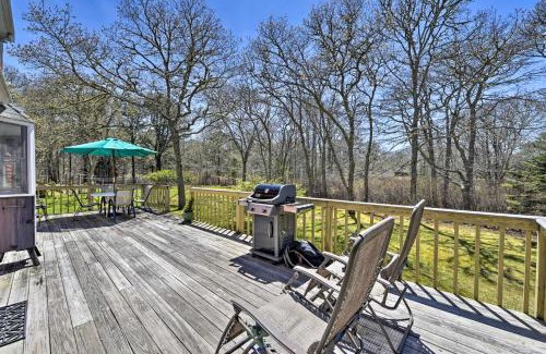 Menemsha House | Peaceful Chilmark Farmhouse by Menemsha Beach