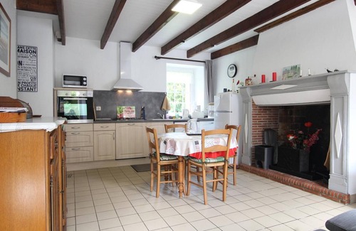 Fierville-les-Mines Cottage | Peaceful countryside house with enclosed garden between Barneville-Carteret and Portbail