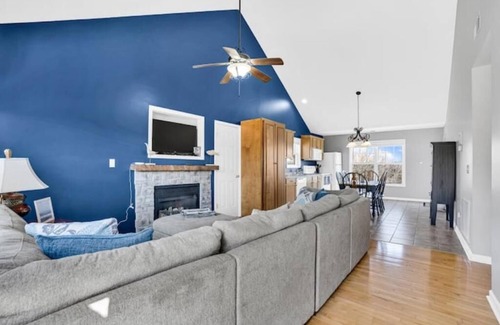 Taylorsville Cottage | Peaceful Cottage Minutes from Lake Access