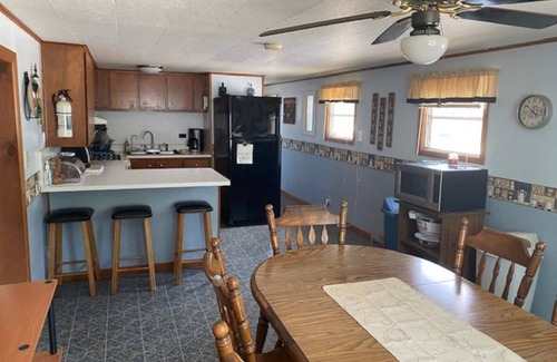 Hope House | Peaceful Cottage near Rivers & State land for FUN