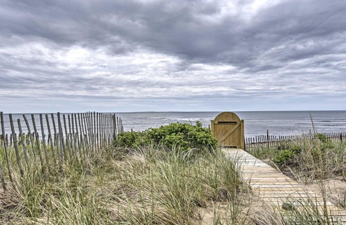 Matunuck House | Peaceful Cottage - Steps to Matunuck Beach