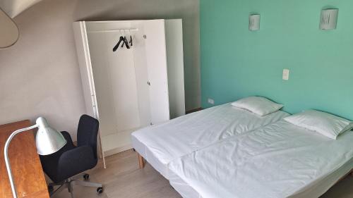 Dilbeek House | Peaceful Countryside Escape for Leisure or Work, Near Brussels