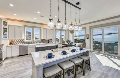 Bid-a-wee Beach House | Peaceful Easy Feeling - Private Beach & Pool